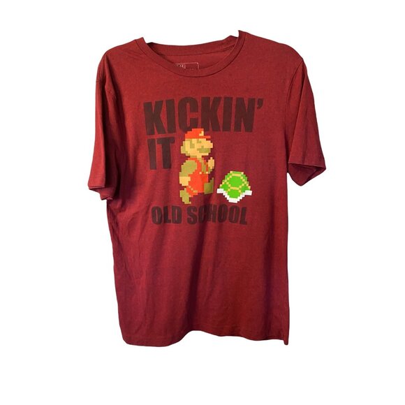 Super Mario Bros. Men's Red "Kickin It Old School" Tee Shirt Size L - Picture 1 of 3